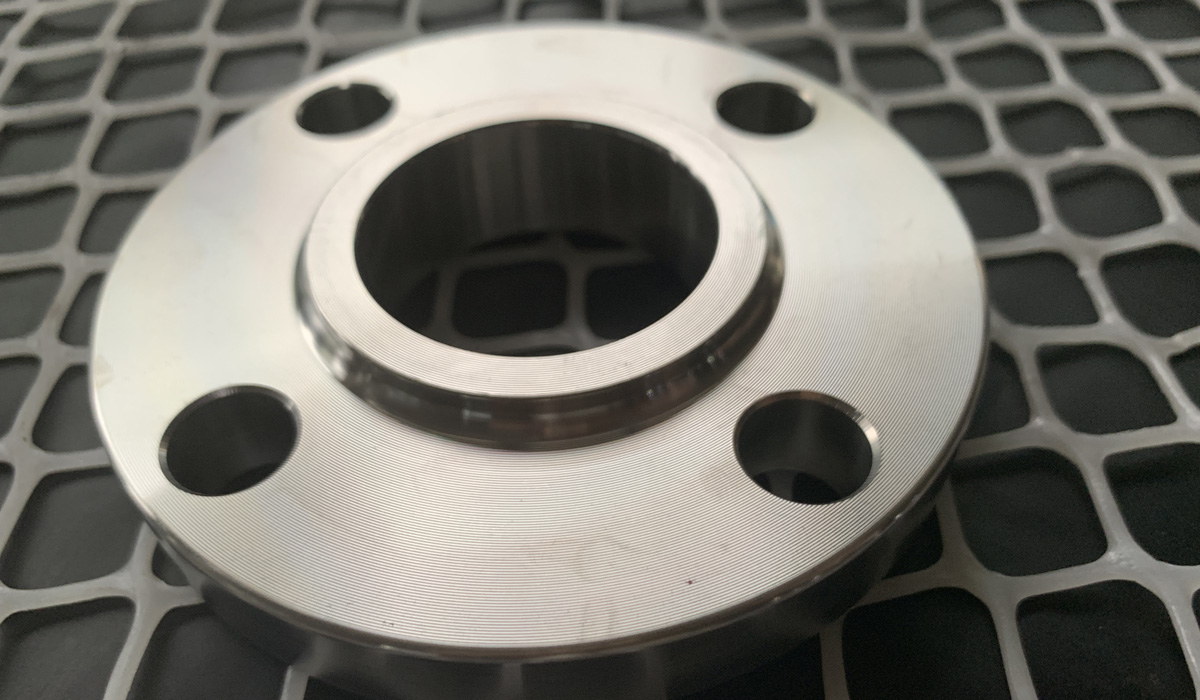 Replacement Method Of Sealing Ring Of Duplex Steel Flange.